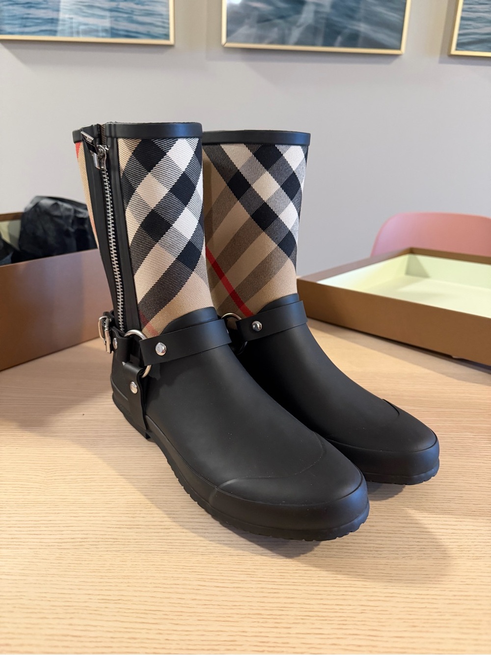 Burberry Black Rubber & Beige Check Zip-Back Rain Boots - Picture 2 of 7